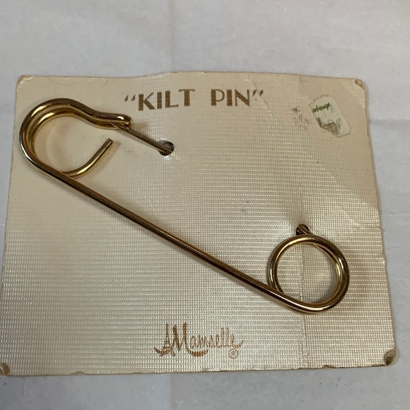 Mamselle Other - Manselle vintage kilt pin, light gold tone.